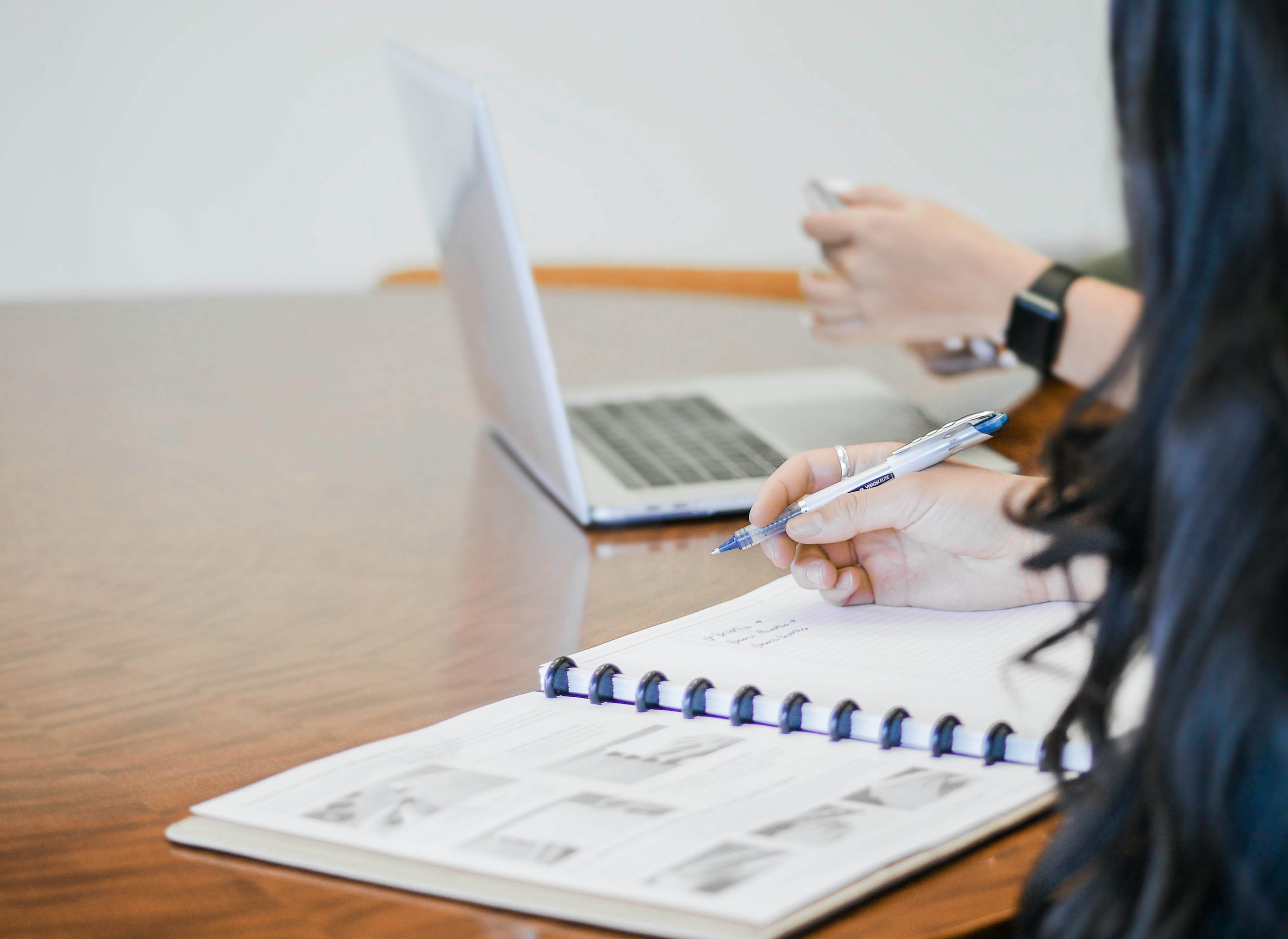 Do Accountants Pay Your Bills? For Businesses & Contractors
